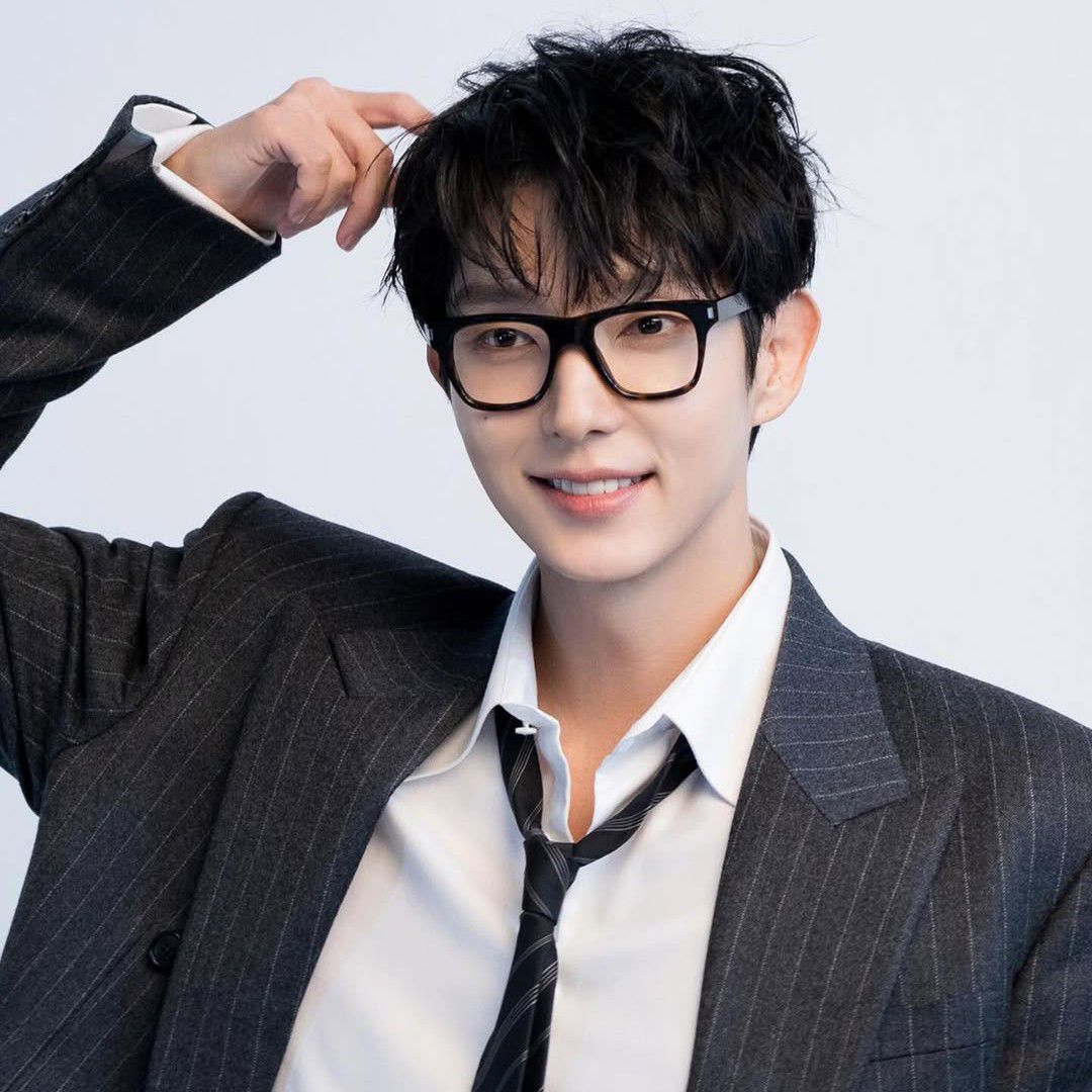 Recent activity shot of Lee Joongi