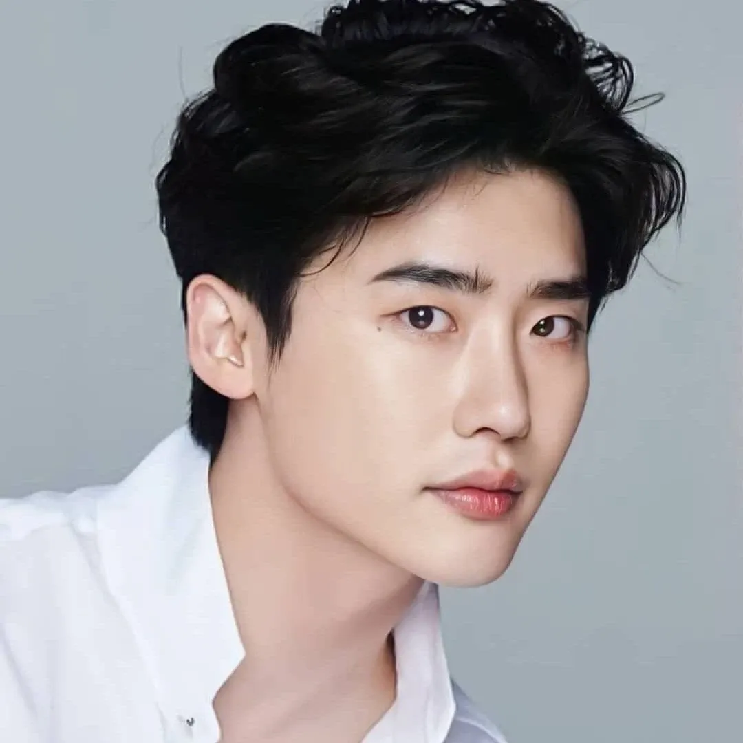 Latest photo of Lee Jongsuk