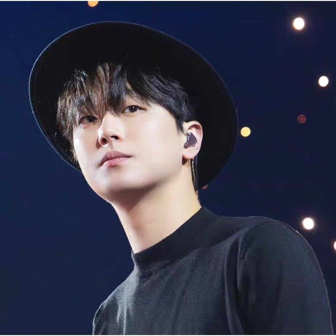 Foto terbaru dari Lee Chanwon