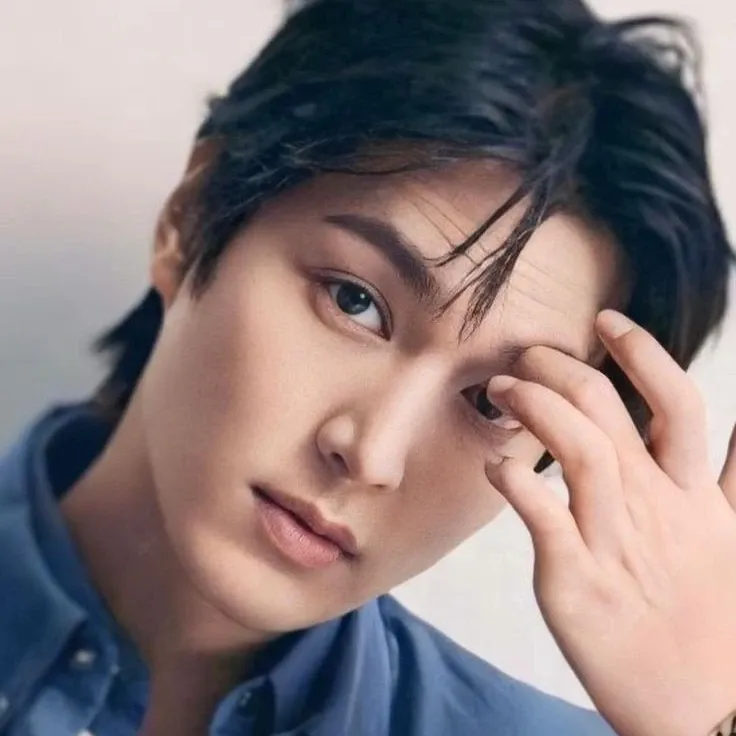 Latest photo of Lee Minho