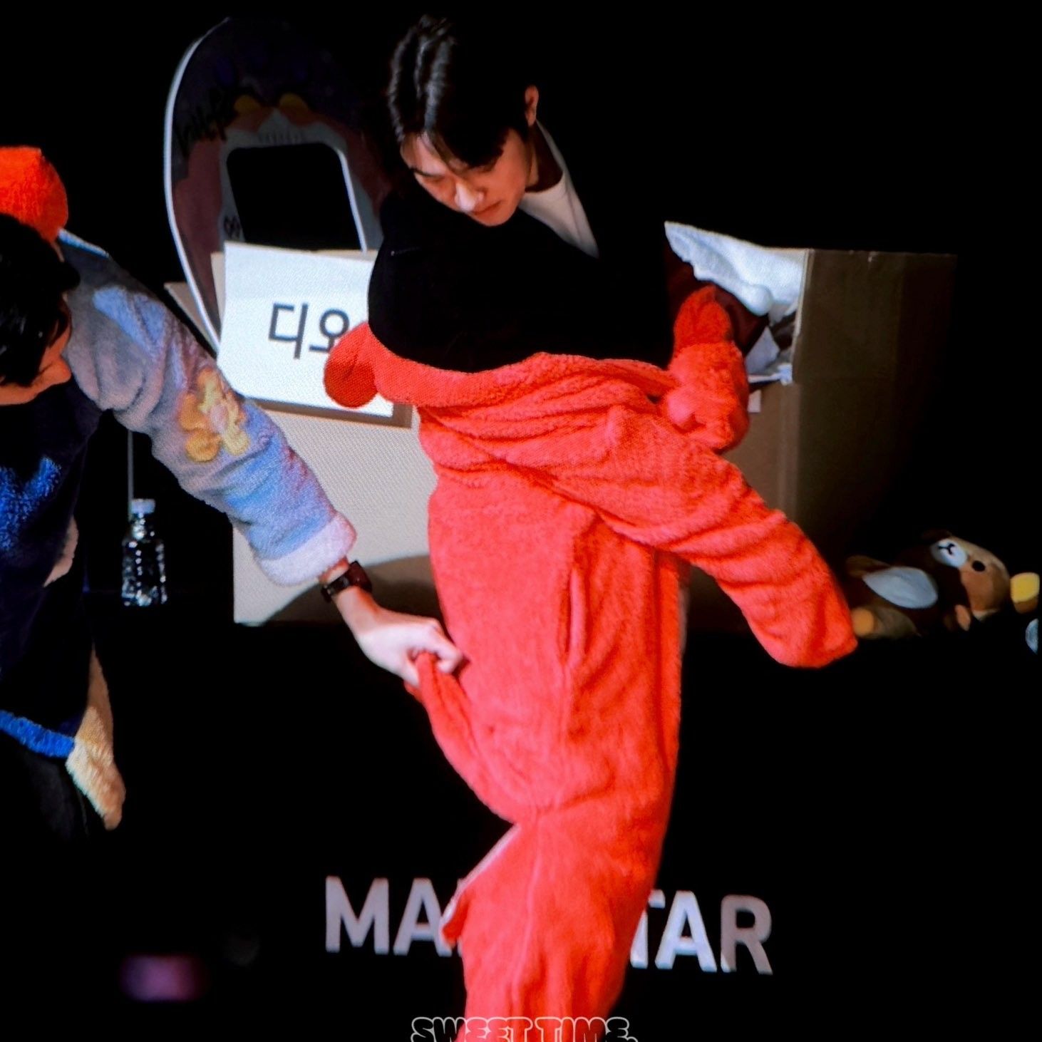 粉絲拍下的都暻秀 (D.O.)瞬間