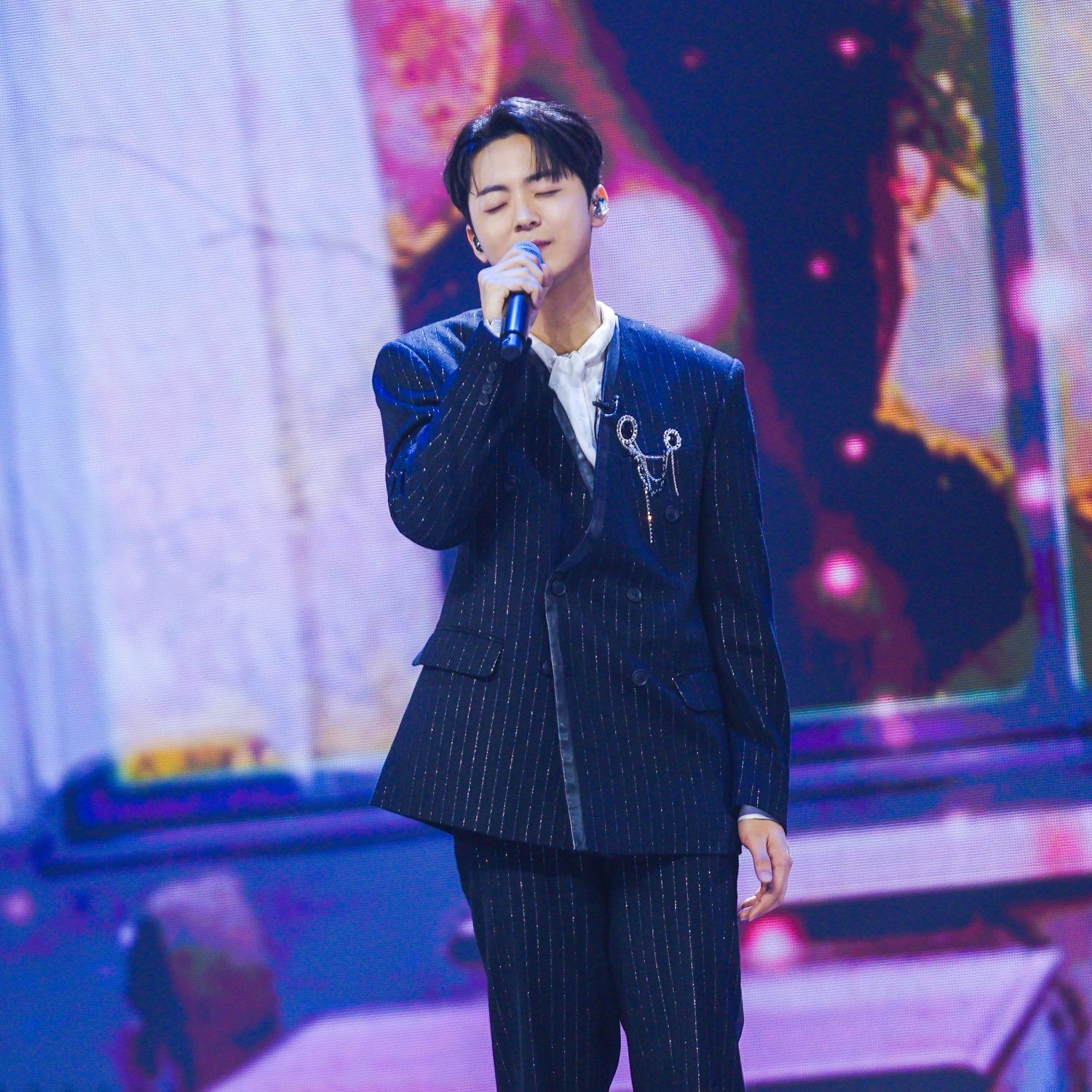 A moment captured by a fan of Park Minsu