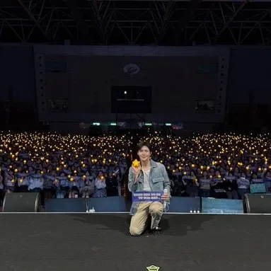 A moment captured by a fan of Kim Seonho