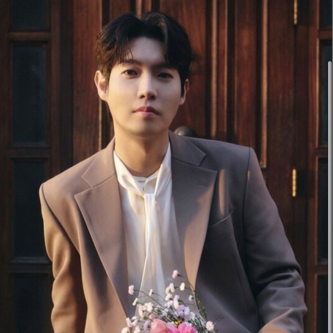 커뮤니티에서 화제된 인기 셀럽 콘텐츠