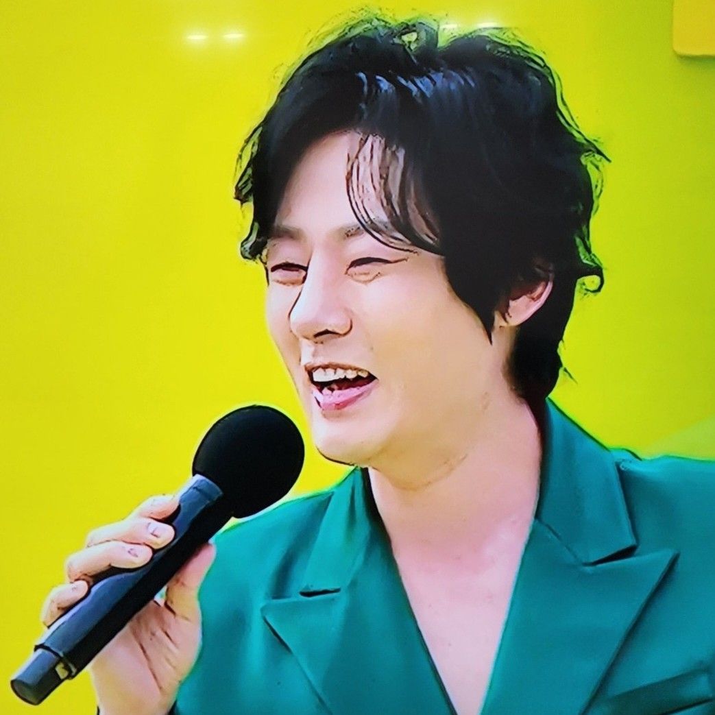 Behind-the-scenes cut of Kang Moonkyung