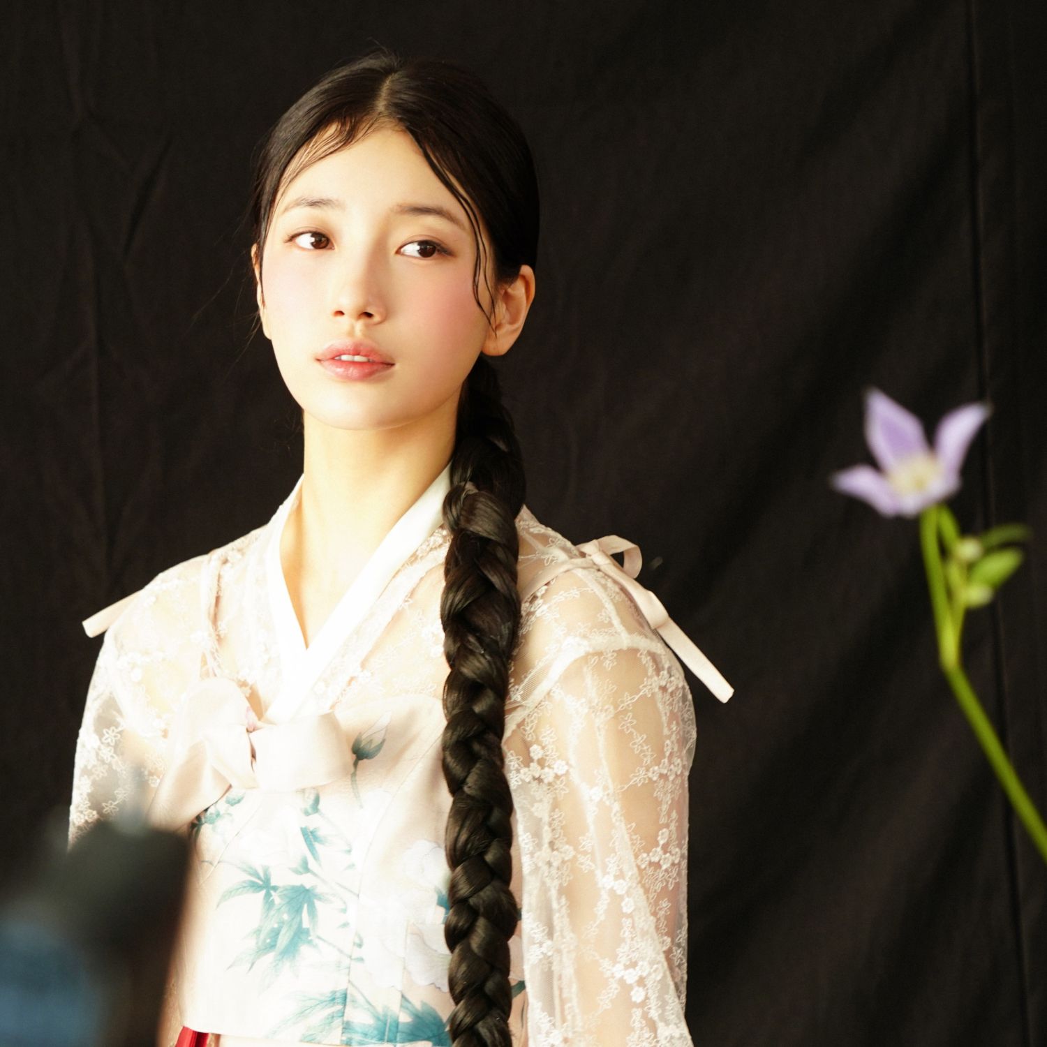 A moment captured by a fan of Bae Suzy