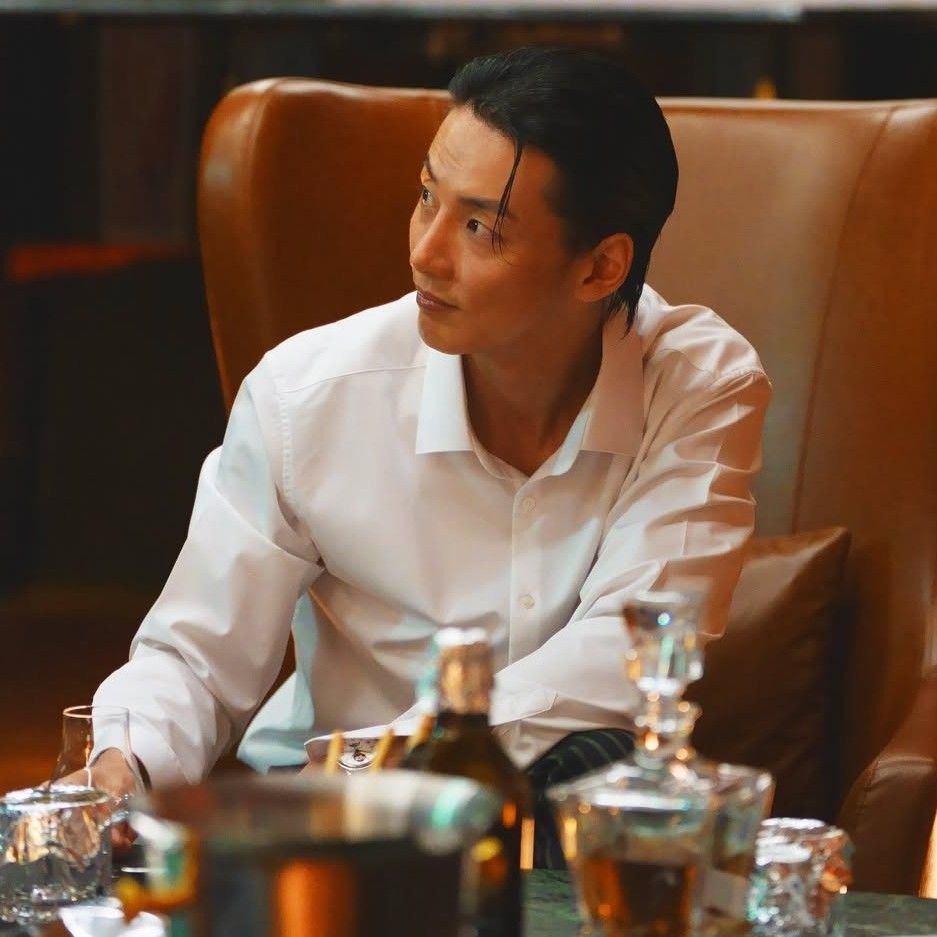 Behind-the-scenes cut of Yoon Shiyoon