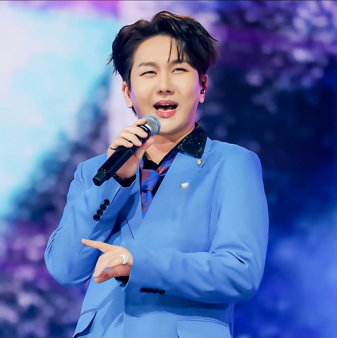 キム・スチャンの最近の活動ショット