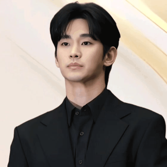 Foto terbaru dari Kim Soohyun