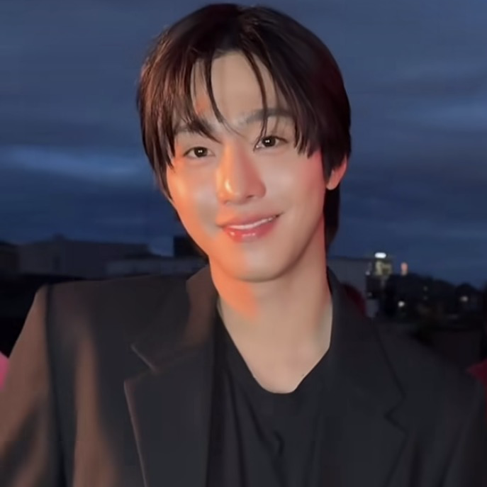 A moment captured by a fan of Ahn Hyoseop