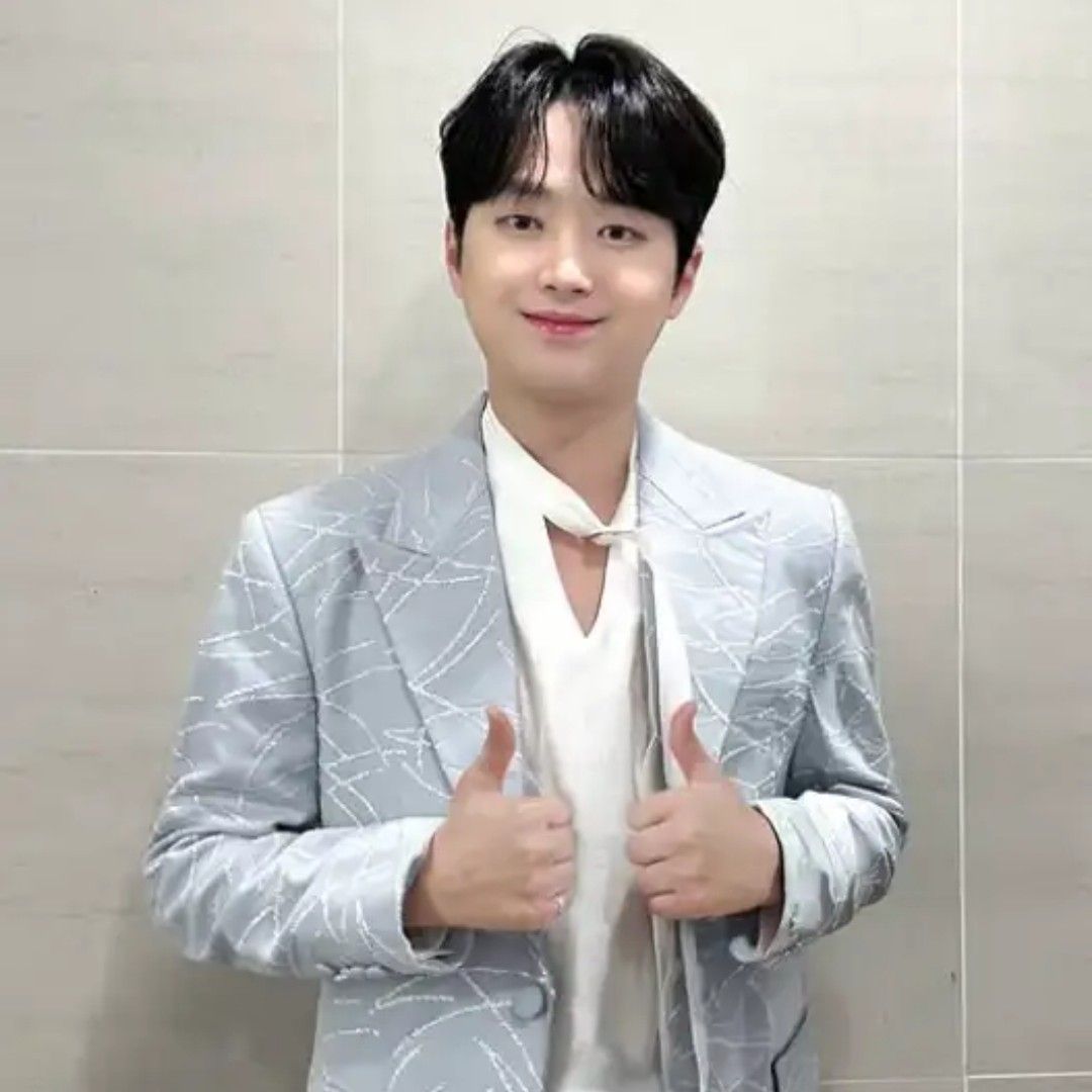 이찬원의 최신 사진