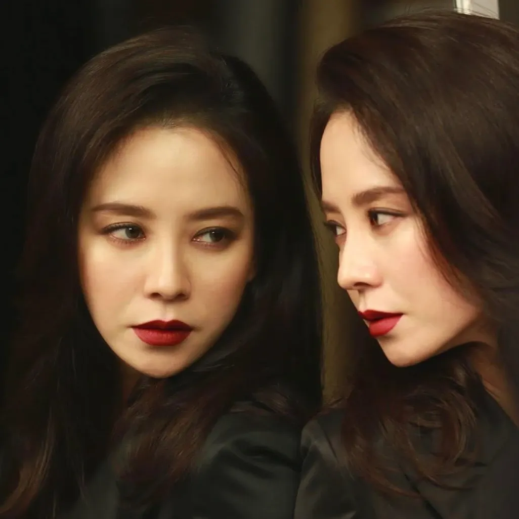 Momen yang diabadikan oleh penggemar Song Jihyo