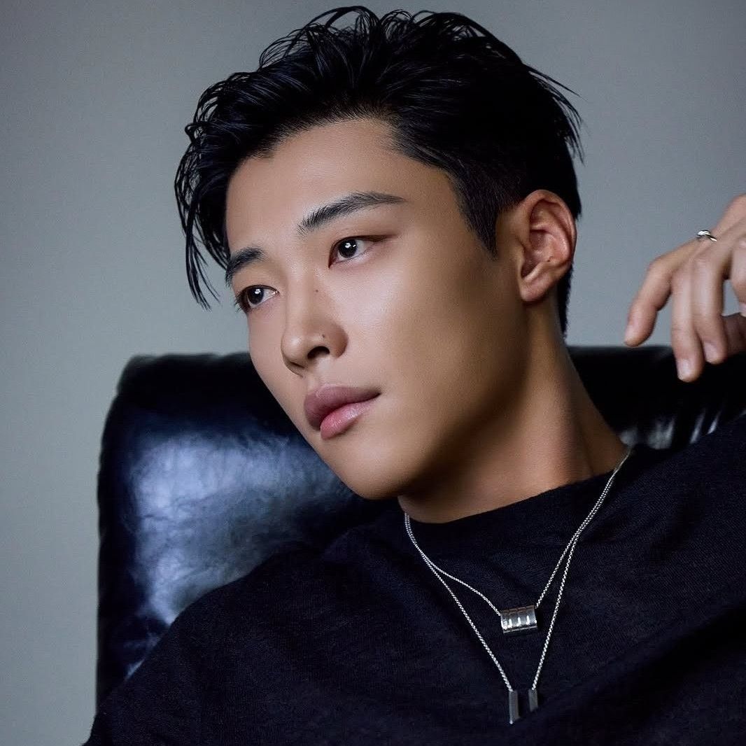 A moment captured by a fan of Woo Dohwan