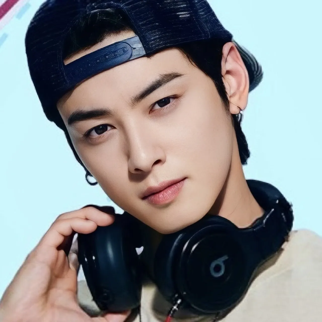 A moment captured by a fan of Cha Eunwoo