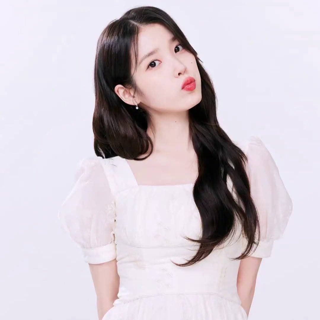 A moment captured by a fan of IU