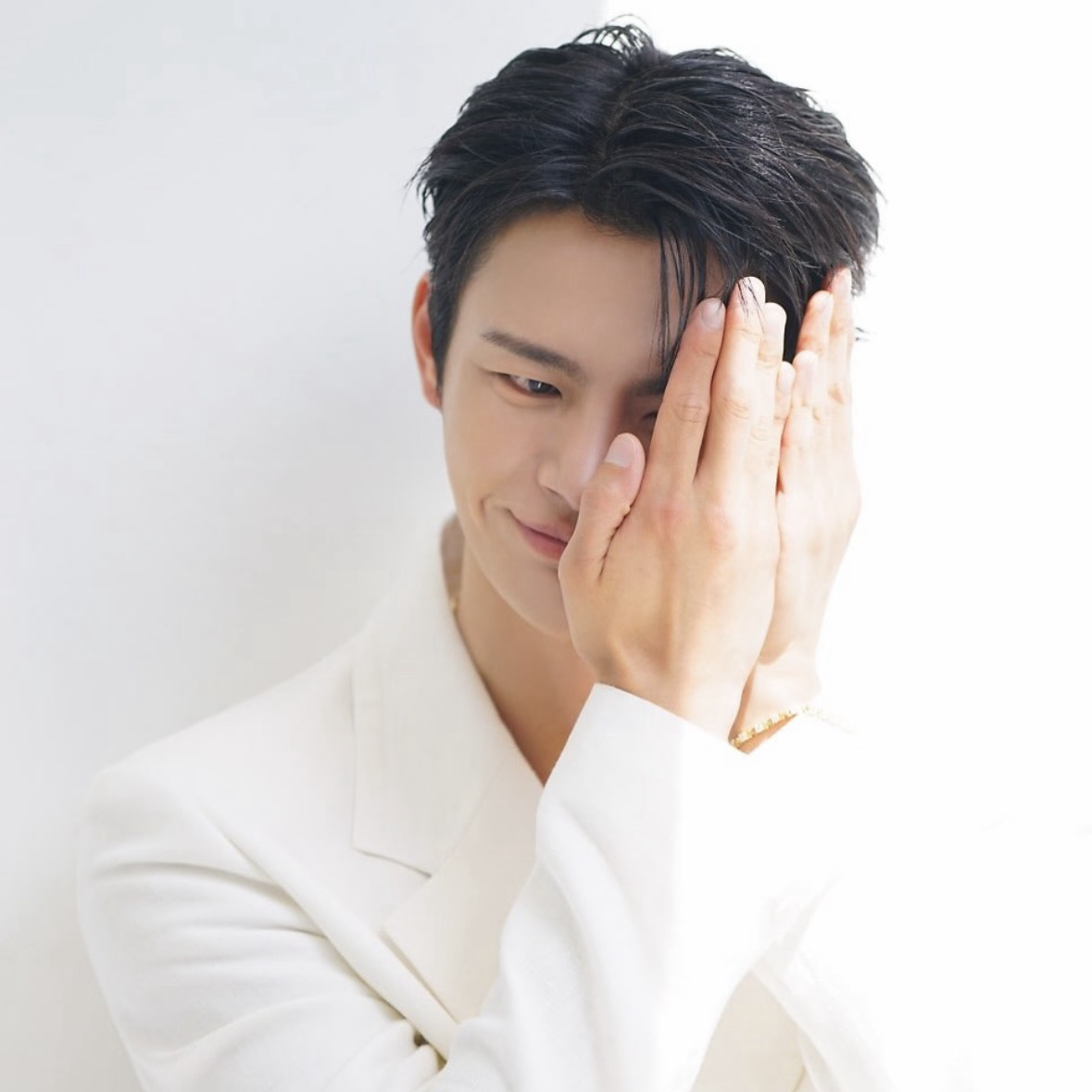 Recent activity shot of Seo Inguk