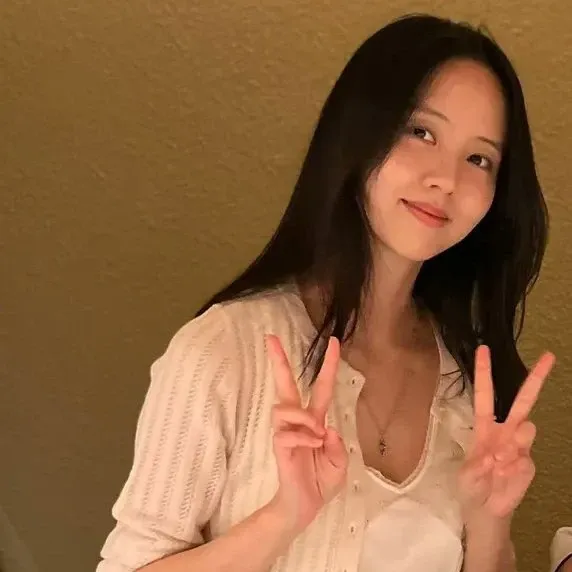 Behind-the-scenes cut of Kim Sohyun