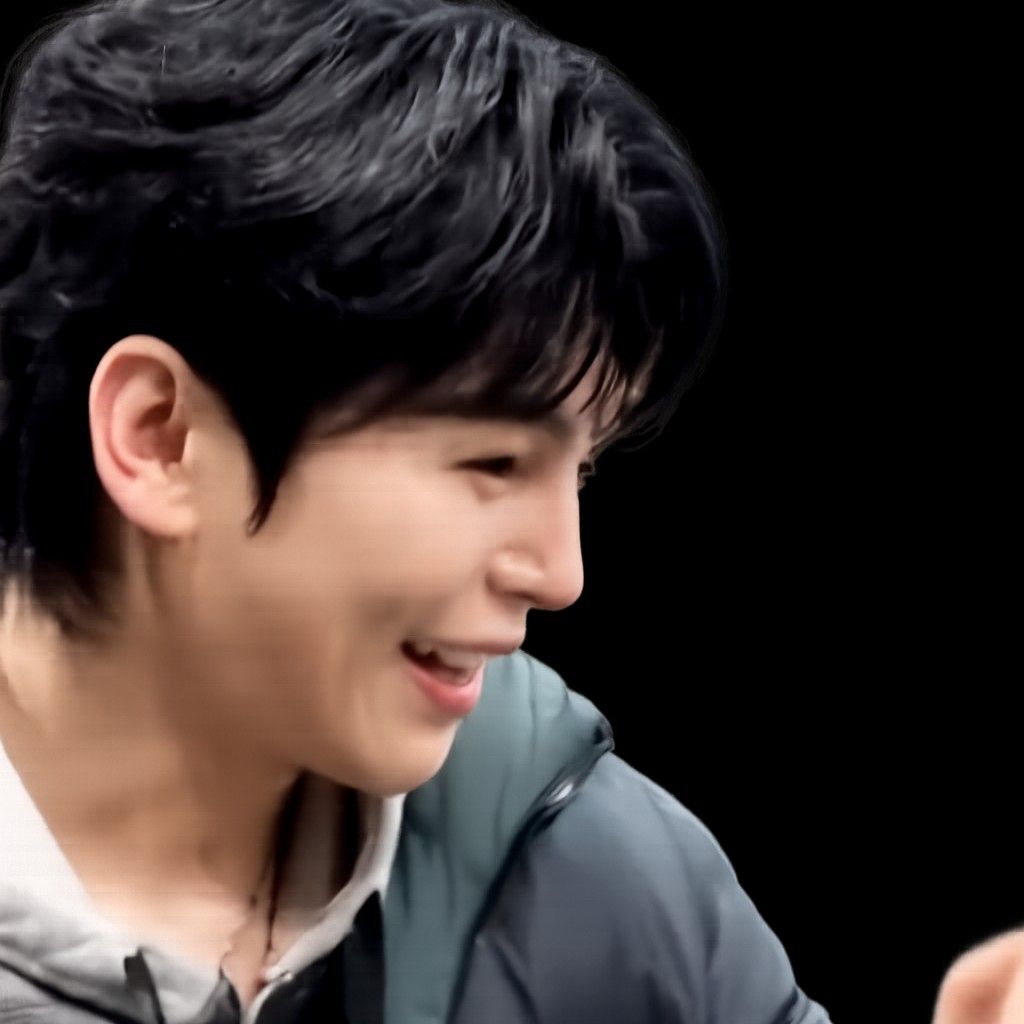 Behind-the-scenes cut of Kim Junsu (1991)