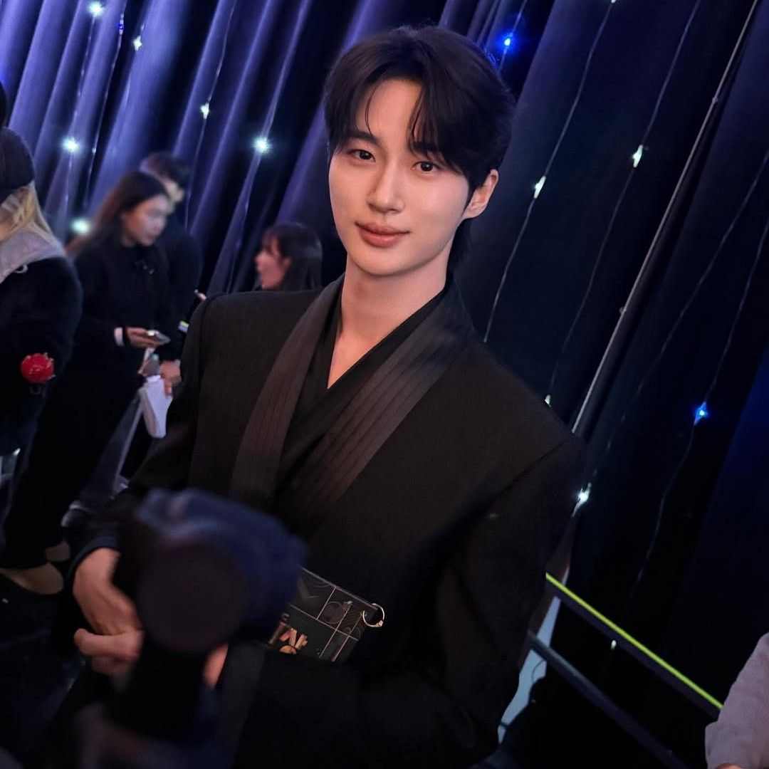 A moment captured by a fan of Byeon Wooseok