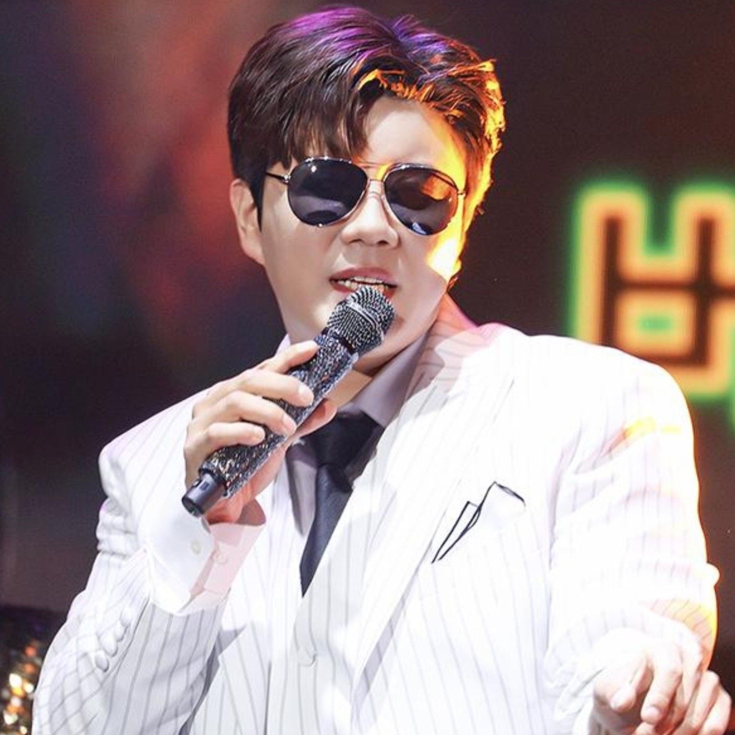 Behind-the-scenes cut of Jin Haesung