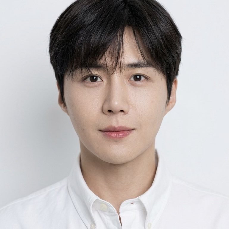 김선호의 최신 사진