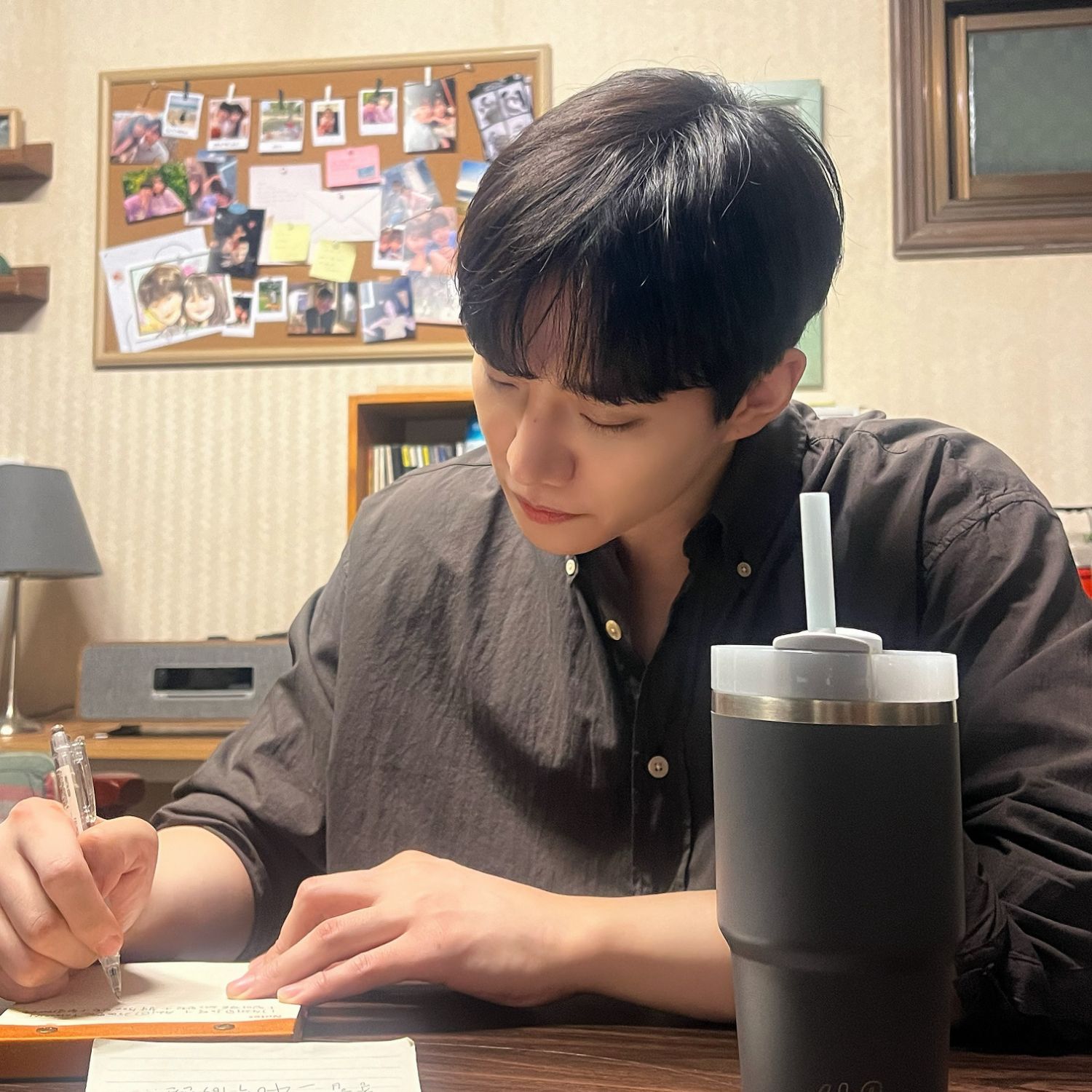 イ・ジュノのビハインドカット