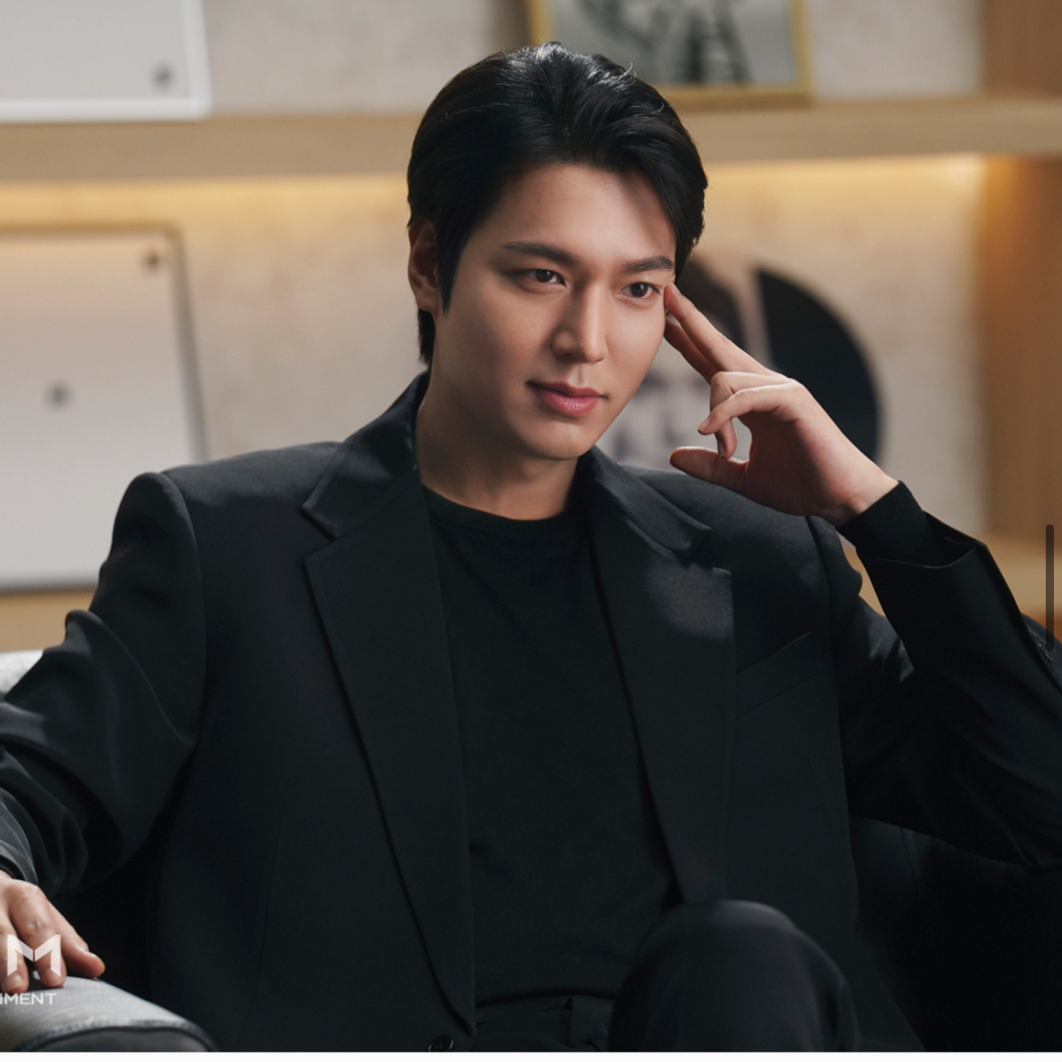 Behind-the-scenes cut of Lee Minho