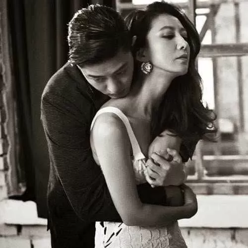 A moment captured by a fan of Kim Heeae