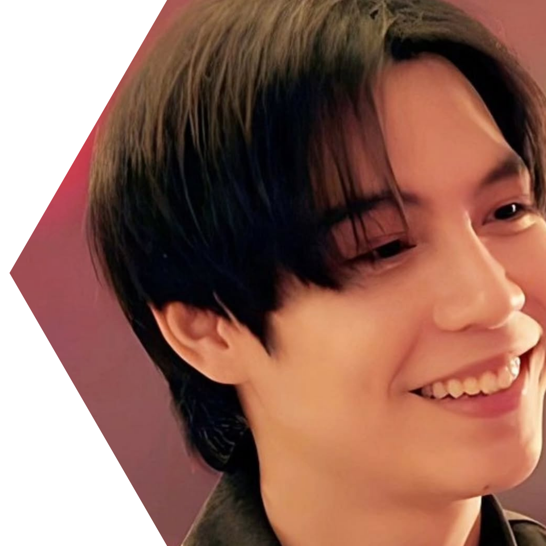 Latest photo of First Kanaphan Puitrakul