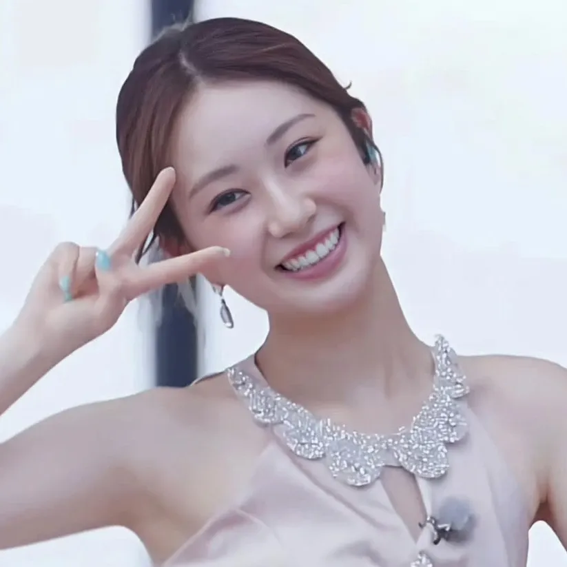 Cuplikan di balik layar dari Jeon Yujin