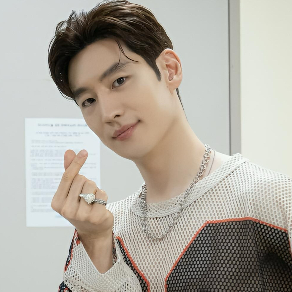 Recent activity shot of Lee Jaehoon