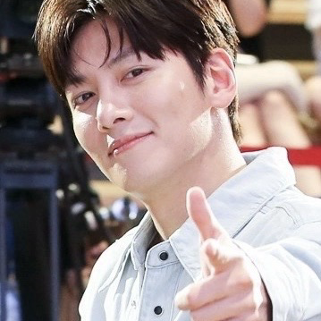A moment captured by a fan of Ji Changwook