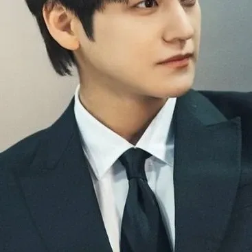 Latest photo of Kim Bum