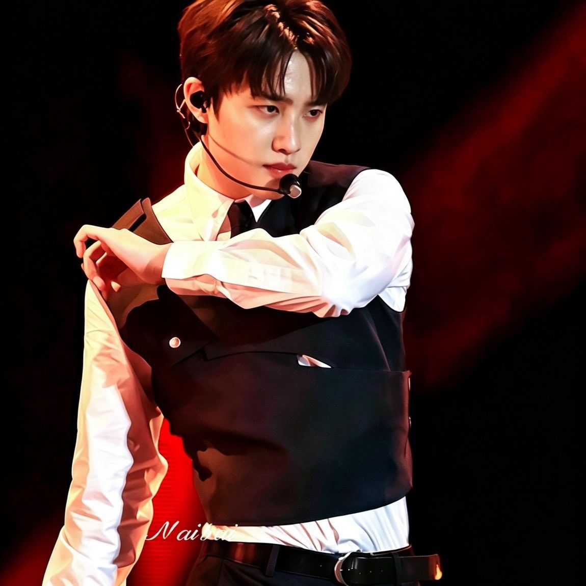 都暻秀 (D.O.)的最新照片