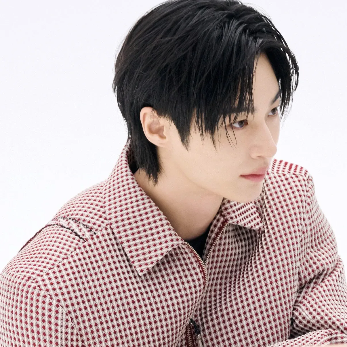 Behind-the-scenes cut of Byeon Wooseok