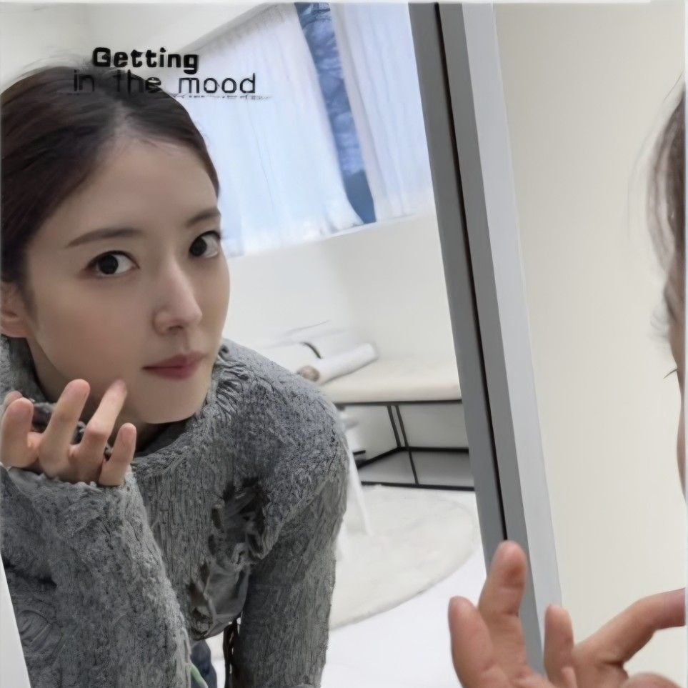 A moment captured by a fan of Lee Seyoung