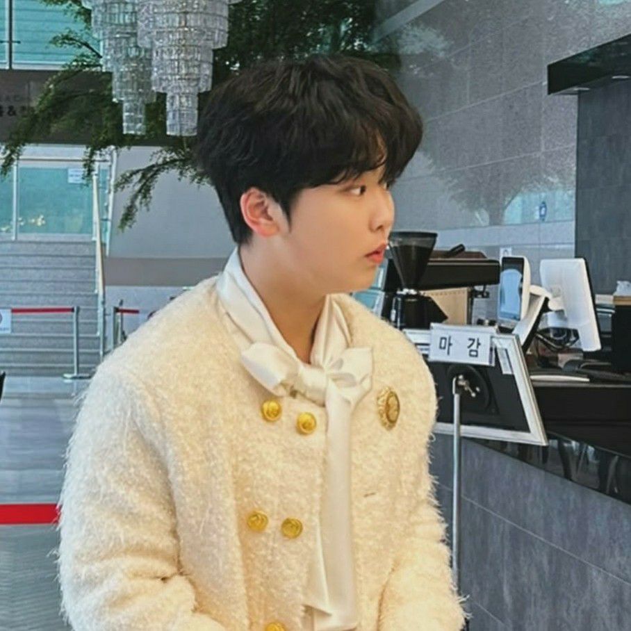 Recent activity shot of Park Sungon