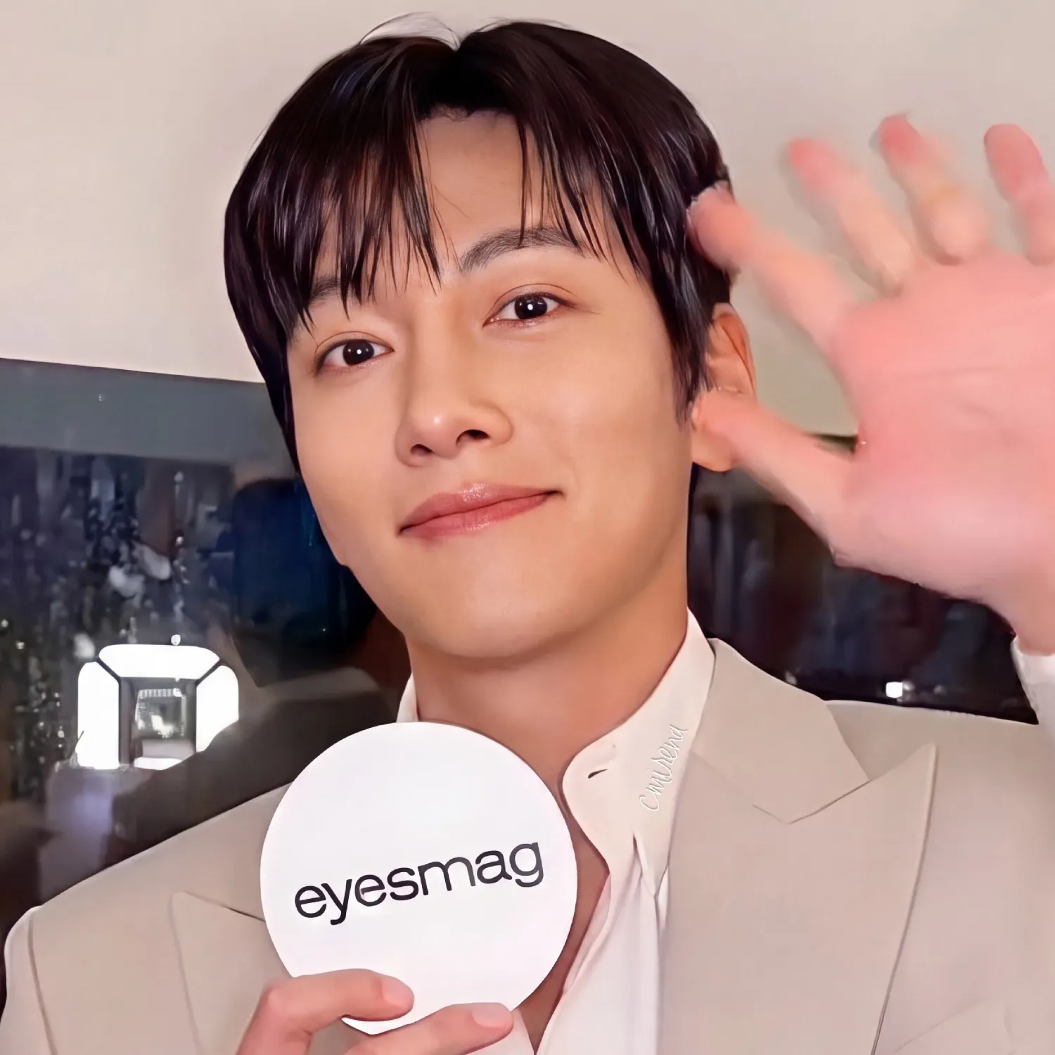 Behind-the-scenes cut of Ji Changwook