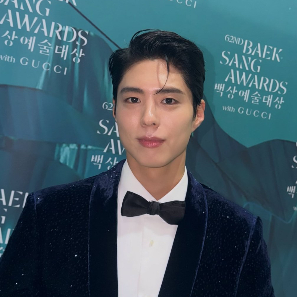 Behind-the-scenes cut of Park Bogum