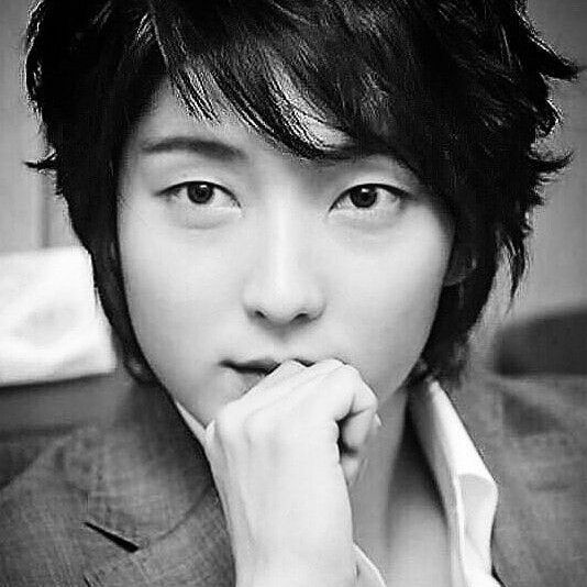 Behind-the-scenes cut of Lee Joongi