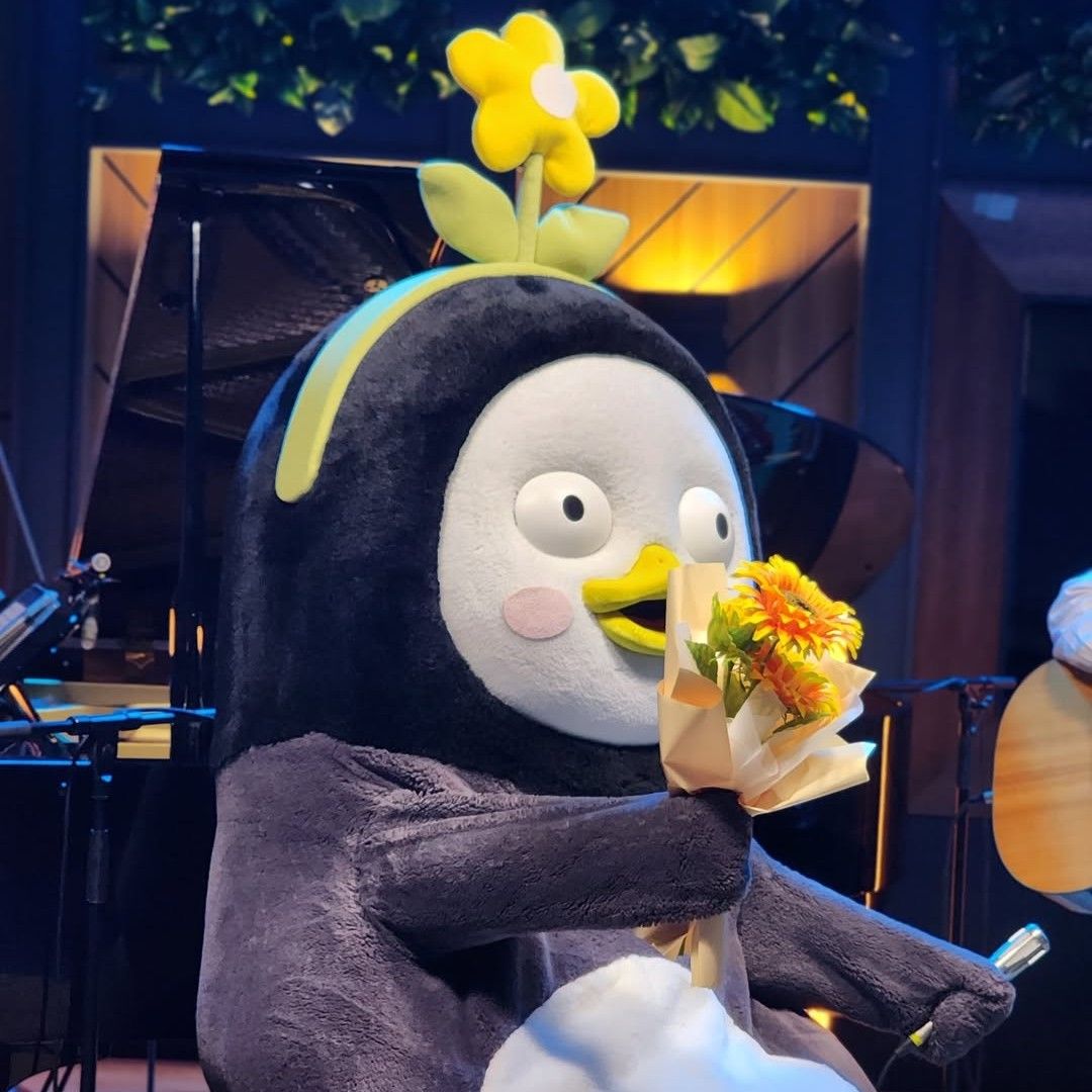 朋秀的最新照片