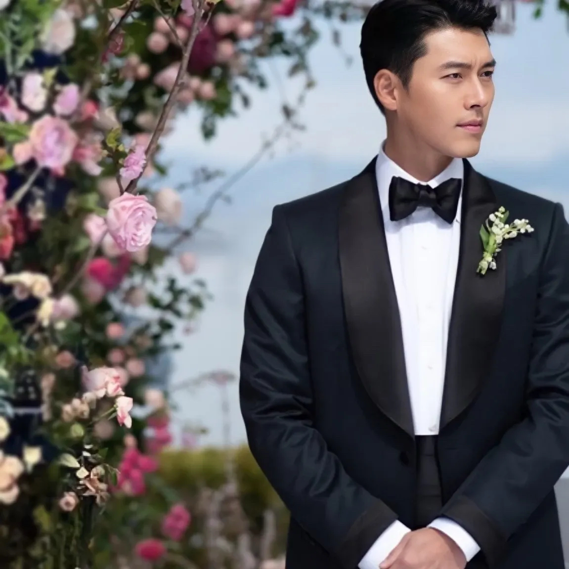 Momen yang diabadikan oleh penggemar Hyun Bin