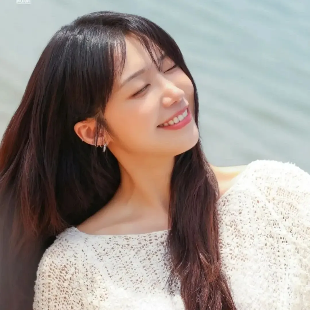 Foto terbaru dari Jung Eunji