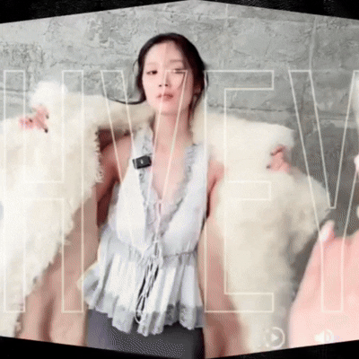 Latest photo of Kim Hyeyoon