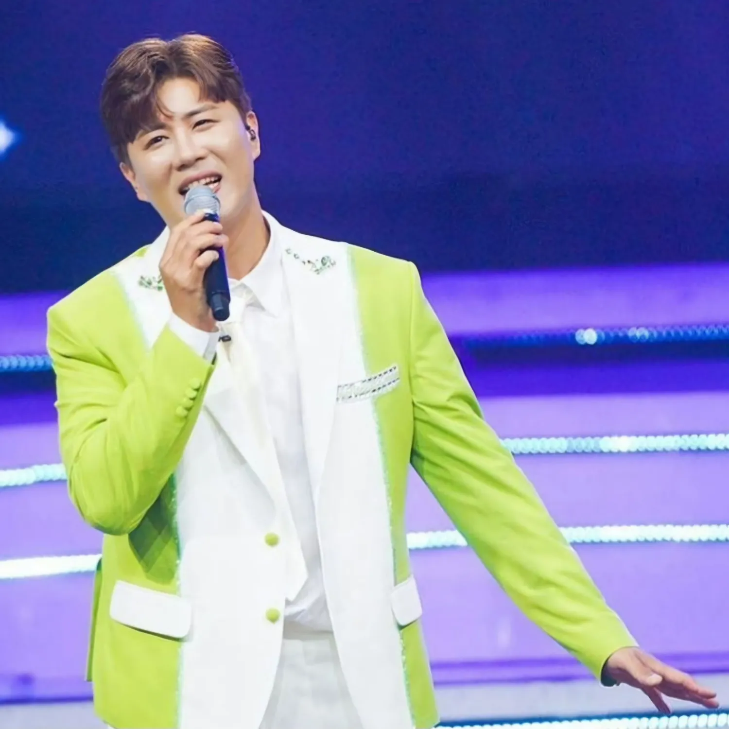 Behind-the-scenes cut of Jin Haesung