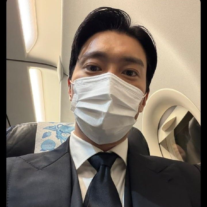 Recent activity shot of Choi Siwon