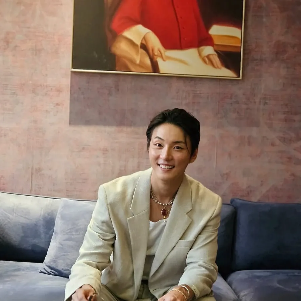 A moment captured by a fan of Yoon Shiyoon