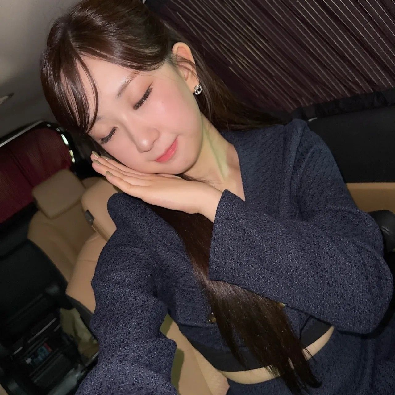 Cuplikan di balik layar dari Jeon Yujin