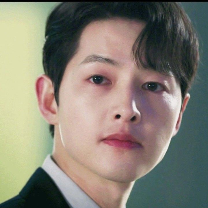 Foto terbaru dari Song Joongki