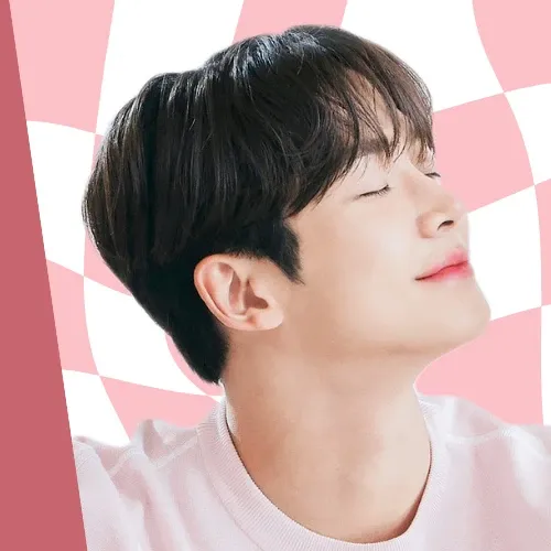 Foto kegiatan terbaru dari Rowoon